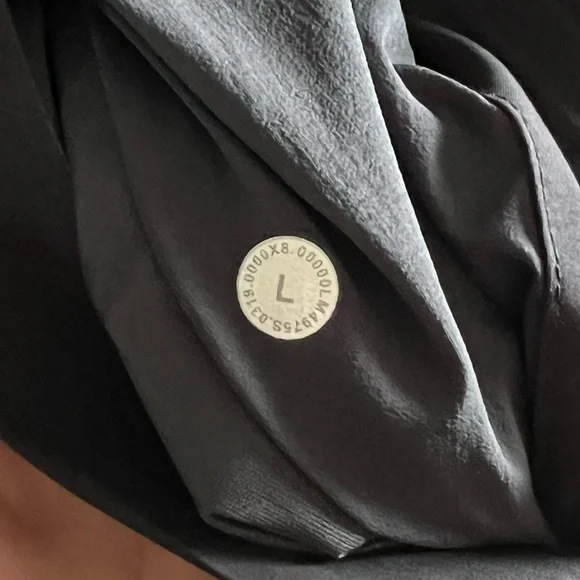 Lululemon Jacket - Picture 6 of 6